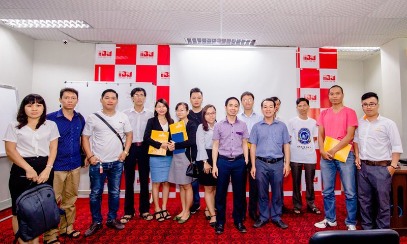 Cầm tay chỉ việc xây dựng hệ thống quản lý Khách hàng