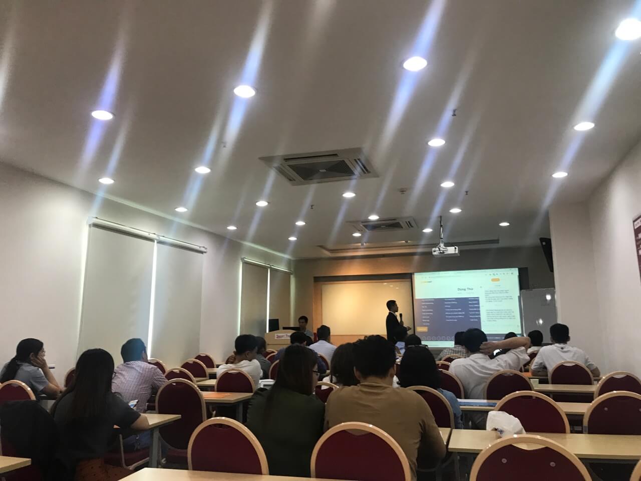 Chia sẻ của diễn giả tại sự kiện xu hướng quản trị khách hàng 2019