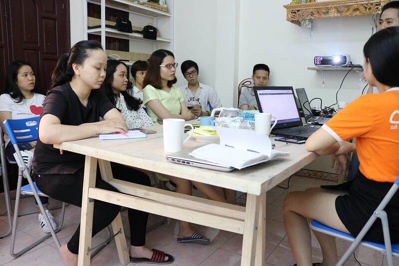 CrmViet - Mầm nhỏ tại văn phòng Mầm nhỏ