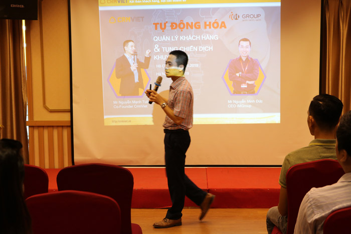Tự động hóa quản lý khách hàng với CRMVIET